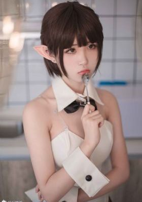 美女脱得一二干净小视频_720完整在线观看