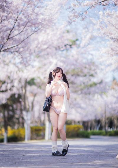 日本A片巜上司与的人妻_HD动漫免费观看