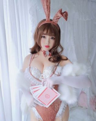 美女露pp毛图_720免费高清观看