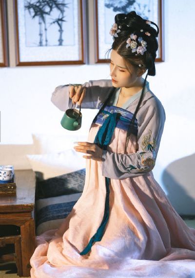 欧美恋脚男奴_720电影在线看
