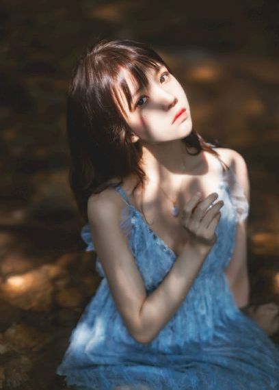 上海人妻献身校长_DVD超清免费观看