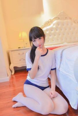 岳伦在厨房婬荡呻吟_DVD免费观看